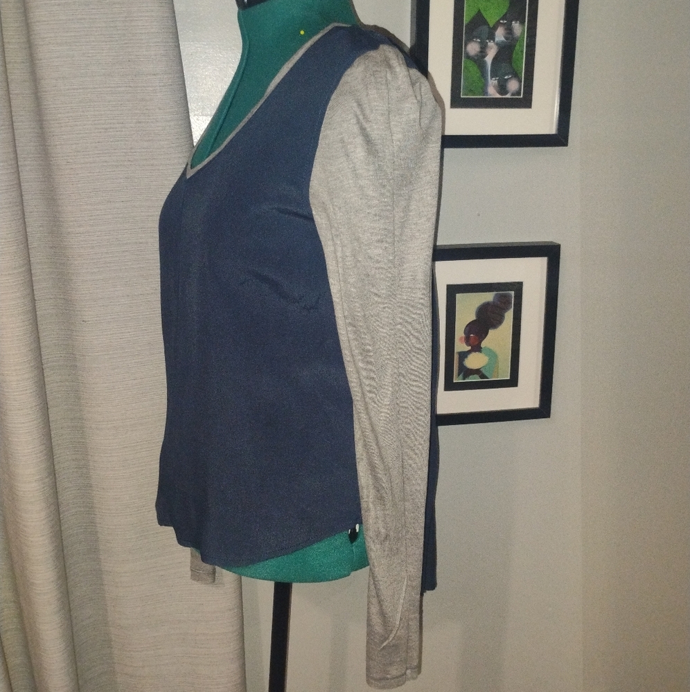 Calvin Klein Mixed Media Long-Sleeved Blouse in Slate Blue Sz M NWOT - Picture 3 of 9